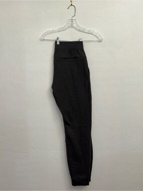 lululemon athletica Men’s Black Joggers with High Waist